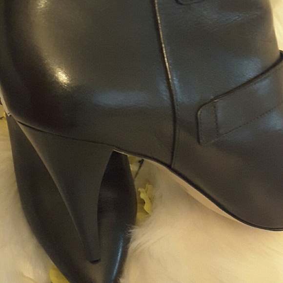 MICHAEL KORS genuine leather boot with zipper - Picture 6 of 8